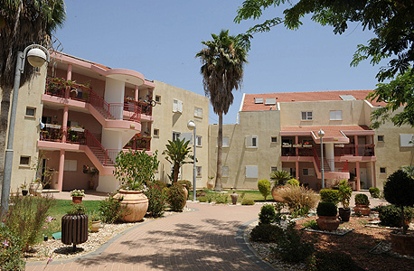 הבניין שקע, הדיירים יפוצו אחרי 18 שנה