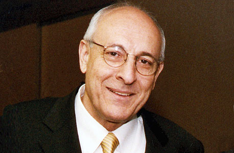 המנהל המיוחד של קרתא גילה שהמשטרה "שכחה" לשלם יותר מ־100 אלף ש' על חניה