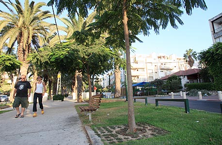 רמת השרון. נחשבת לעיר עולים ומקבלת תשלומי ארנונה מלאים מהמשרדים הממשלתיים רמת השרון. נחשבת לעיר עולים ומקבלת תשלומי ארנונה מלאים מהמשרדים הממשלתיים