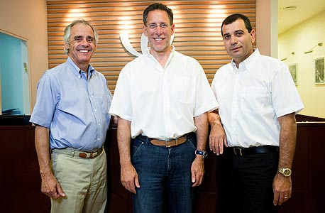 רבי מנדלר, בארי כהן וניל טרובוביץ רבי מנדלר, בארי כהן וניל טרובוביץ