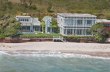 מנכ&quot;ל יאהו לשעבר מכר אחוזה בחוף קליפורניה ללארי אליסון ב-37 מיליון דולר