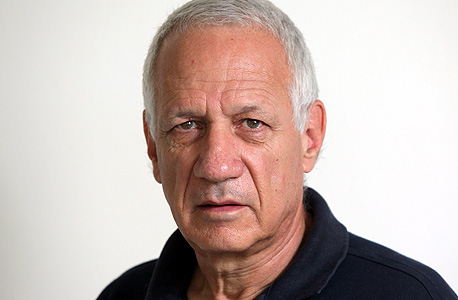 "כשאתה לא נאבק בדברים הלא טובים, אתה פחות בן אדם. חומר הוא אמצעי להשגת איכות חיים, שלך ושל הילדים שלך. זו לא אידאולוגיה גדולה, אבל אנחנו מאבדים את התשוקה להיאבק למענה" "כשאתה לא נאבק בדברים הלא טובים, אתה פחות בן אדם. חומר הוא אמצעי להשגת איכות חיים, שלך ושל הילדים שלך. זו לא אידאולוגיה גדולה, אבל אנחנו מאבדים את התשוקה להיאבק למענה"