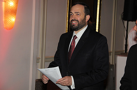 שר הבינוי לשעבר אריאל אטיאס. שיווק את השכונה שר הבינוי לשעבר אריאל אטיאס. שיווק את השכונה