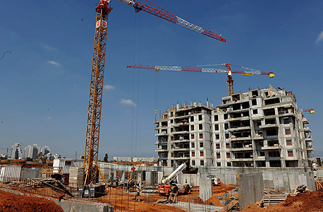 הגבלת מימון המשכנתאות: האם היא תסייע לזוגות הצעירים?