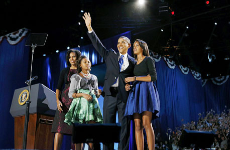 אובמה ומשפחתו אחרי הניצחון, צילום: רויטרס