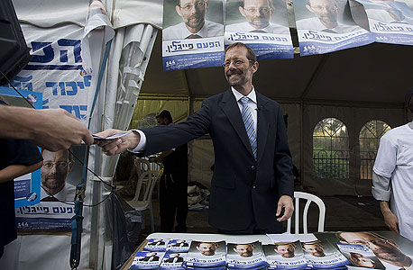 חושש מעבריינים - ומהמדינה. פייגלין חושש מעבריינים - ומהמדינה. פייגלין