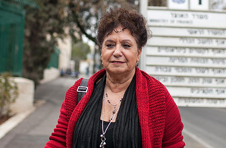 אילנה כהן. לא הפכה שולחן אילנה כהן. לא הפכה שולחן