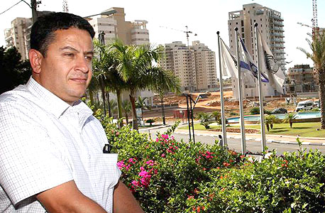 ניסים גוזלן ראש מועצת באר יעקב ניסים גוזלן ראש מועצת באר יעקב