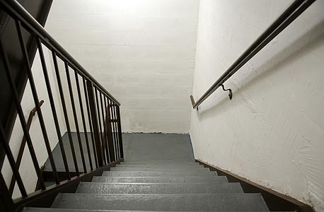 בחדרי המדרגות אין יצרני חום, צילום: שאטרסטוק