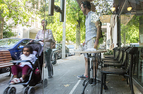 רחבי השכונה. מיקום שמוסיף סקס אפיל רחבי השכונה. מיקום שמוסיף סקס אפיל