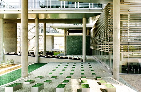 מטה ענקית הביטוח Swiss Re מטה ענקית הביטוח Swiss Re