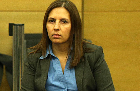ח"כ גילה גמליאל: "החוק הזה לא ראוי וללא חזון. זה אומר לצעירים, את המעט שחסכתם נעשוק מכם. אני מציעה לאוצר שישנו את החוק ולא שאנחנו נוריד אותו" ח"כ גילה גמליאל: "החוק הזה לא ראוי וללא חזון. זה אומר לצעירים, את המעט שחסכתם נעשוק מכם. אני מציעה לאוצר שישנו את החוק ולא שאנחנו נוריד אותו"