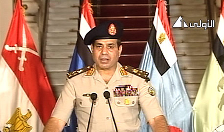 עבד אל-פתאח א-סיסי, שר ההגנה המצרי הערב בקהיר