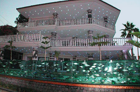 גדר אקווריום טורקיה, צילום: luxurylaunches.com