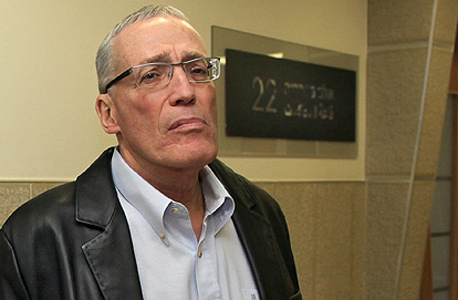 פרופ' אבי ריבקינד (64). מגורים: ירושלים. השכלה: בית הספר לרפואה של הדסה האוניברסיטה העברית. תפקיד נוכחי: מנהל מחלקת כירורגיה כללית ויחידת טראומה. עוד משהו: היה רופאו של הנשיא עזר ויצמן פרופ' אבי ריבקינד (64). מגורים: ירושלים. השכלה: בית הספר לרפואה של הדסה האוניברסיטה העברית. תפקיד נוכחי: מנהל מחלקת כירורגיה כללית ויחידת טראומה. עוד משהו: היה רופאו של הנשיא עזר ויצמן