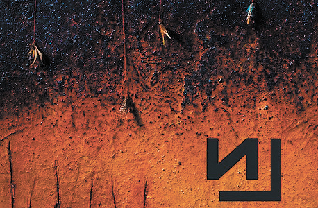 "Hesitation Marks", ניין אינץ' ניילז: 90 שקל "Hesitation Marks", ניין אינץ' ניילז: 90 שקל