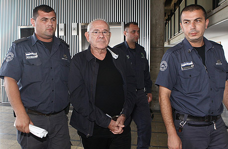 העליון דחה בקשת סימנס לבוררות במקום משפט בעניין דן כהן