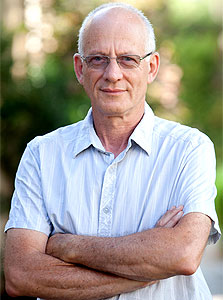 פרופ' מיכאל שלו. "בני המרוויחים של המשטר הניאו-ליברלי הפכו למפסידים שלו" פרופ' מיכאל שלו. "בני המרוויחים של המשטר הניאו-ליברלי הפכו למפסידים שלו"