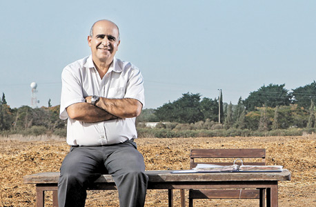 ד"ר קובי נווה בכפר הירוק. "אין אדם אחד בעולם שנקבל על בסיס 'אני אתרום לכם'" ד"ר קובי נווה בכפר הירוק. "אין אדם אחד בעולם שנקבל על בסיס 'אני אתרום לכם'"