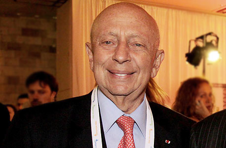 אבי פזנר. "הוא סוריקטה. חיה ידידותית לחבריה ואגרסיבית מאד כלפי אויביה" אבי פזנר. "הוא סוריקטה. חיה ידידותית לחבריה ואגרסיבית מאד כלפי אויביה"