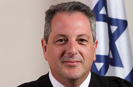 שופט ביה"ד לעבודה: "לא כל אמירה שוביניסטית תיחשב כהטרדה מינית"