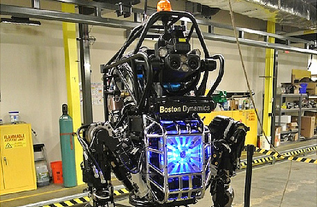 רובוט ה-Atlas של ISHC ובוסטון רובוטיקס. קטף את המקום השני עם 20 נקודות