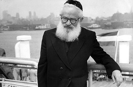 הרב הרצוג. חקר כל מה שאפשר היה בנושא, וכמעט התייאש הרב הרצוג. חקר כל מה שאפשר היה בנושא, וכמעט התייאש