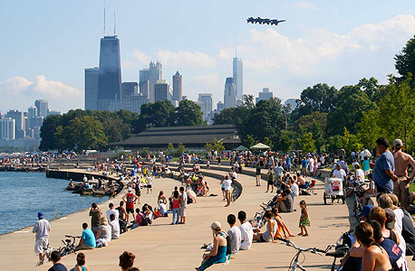 שיקגו. שנייה בקטגוריה שמתייחסת למרחבים ציבוריים, ספורט ומשחקים