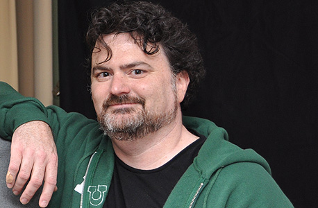 טים שייפר, מעצב משחקים ויוצר המשחק Broken Age טים שייפר, מעצב משחקים ויוצר המשחק Broken Age