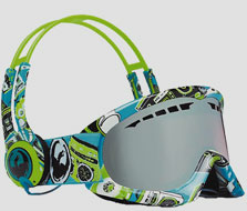 משקפת בשילוב אוזניות של Dragon Skullcandy משקפת בשילוב אוזניות של Dragon Skullcandy