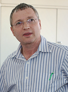סירב לקבל את ההסדר שאליו הגיעו מנכ"ל החברה והמשנה למנכ"ל. חיים גיטלר סירב לקבל את ההסדר שאליו הגיעו מנכ"ל החברה והמשנה למנכ"ל. חיים גיטלר