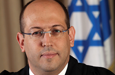 השופט מיכאל קרשן: "הבחירה באילו מילות חיפוש יש להשתמש כדי לקדם את מטרות החקירה היא עניין המסור באופן טבעי ומתבקש לשיקול דעתם של החוקרים" השופט מיכאל קרשן: "הבחירה באילו מילות חיפוש יש להשתמש כדי לקדם את מטרות החקירה היא עניין המסור באופן טבעי ומתבקש לשיקול דעתם של החוקרים"