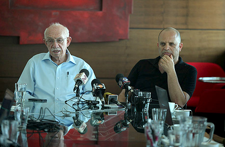 משמאל: מנכ"ל בית החולים הדסה, אביגדור קפלן. טען כי לא ניתן יהיה לנהל בית חולים עם חשב מלווה משמאל: מנכ"ל בית החולים הדסה, אביגדור קפלן. טען כי לא ניתן יהיה לנהל בית חולים עם חשב מלווה
