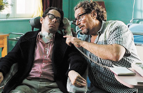 "הפרפר ופעמון הצלילה" (צרפת, 2007) "הפרפר ופעמון הצלילה" (צרפת, 2007)