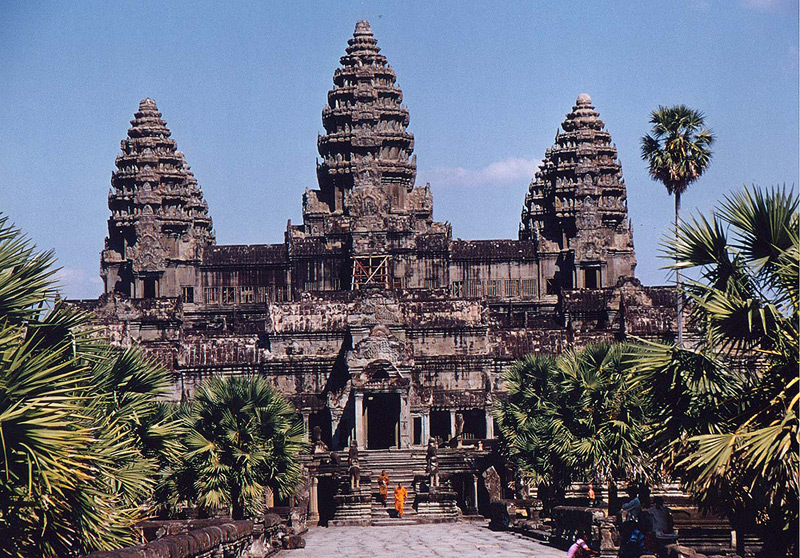 במקום הרביעי: סיאם ריפ, קמבודיה. המקדש המרכזי באנגקור, הסמוך לעיר