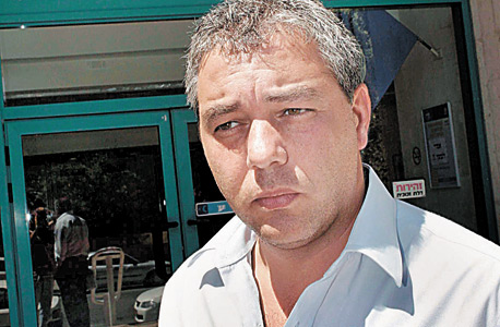 עו"ד רונאל פישר. הוויכוח על מרחב החיסיון טרם הוכרע עו"ד רונאל פישר. הוויכוח על מרחב החיסיון טרם הוכרע