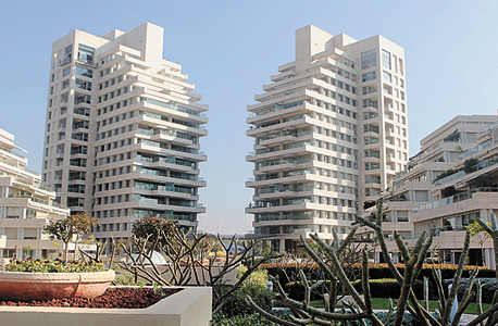 פרויקט סביוני רמת אביב, היכן שעמד מלון רמת אביב. גביית יתר של 60 מיליון שקל פרויקט סביוני רמת אביב, היכן שעמד מלון רמת אביב. גביית יתר של 60 מיליון שקל