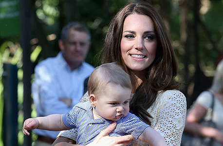 קייט מידלטון ובנה הנסיך ג'ורג'. "הלידה תהיה חדשות טובות עבור העיתונים והמגזינים" 