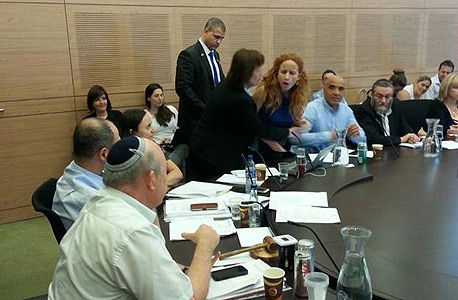 סתיו שפיר מסולקת. "סלומינסקי מסתיר ביודעין מידע מהציבור" סתיו שפיר מסולקת. "סלומינסקי מסתיר ביודעין מידע מהציבור"
