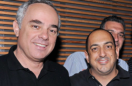 מימין: שרן ושטייניץ מימין: שרן ושטייניץ