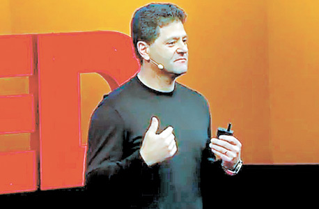 הנאואר מרצה בכנס TED. חברת הכנסים לא העלתה את ההרצאה הראשונה שלו לאתר שלה, אבל היא הפכה ללהיט ביוטיוב הנאואר מרצה בכנס TED. חברת הכנסים לא העלתה את ההרצאה הראשונה שלו לאתר שלה, אבל היא הפכה ללהיט ביוטיוב
