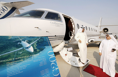 Gulfstream G200 הישן. החדש יצליח לטוס מהארץ לבולגריה או כוויית Gulfstream G200 הישן. החדש יצליח לטוס מהארץ לבולגריה או כוויית