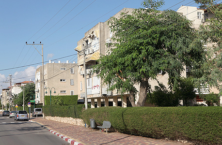 בנייני מגורים המיועדים לפינוי בינוי ביהוד (ארכיון) בנייני מגורים המיועדים לפינוי בינוי ביהוד (ארכיון)