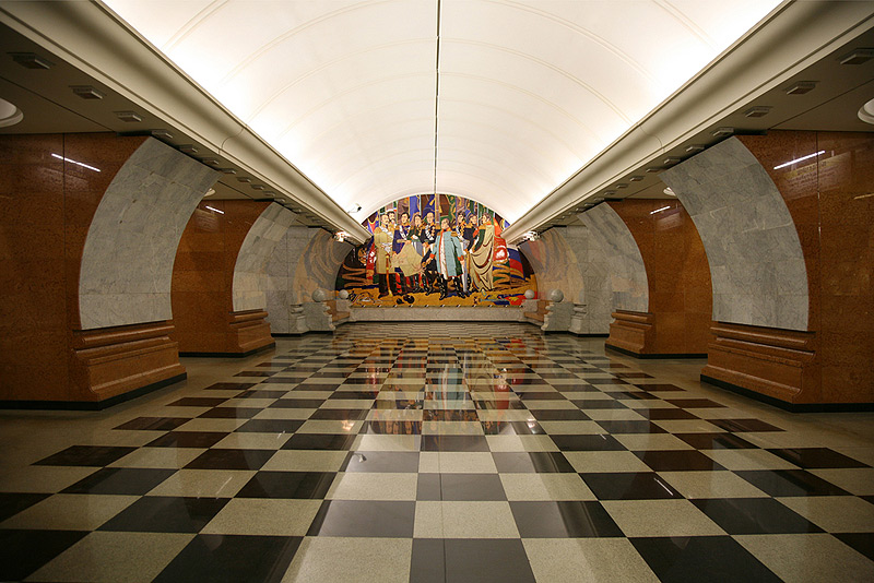 תחנת רכבת תחתית בשגרה, מקלט בחירום תחנת רכבת תחתית בשגרה, מקלט בחירום