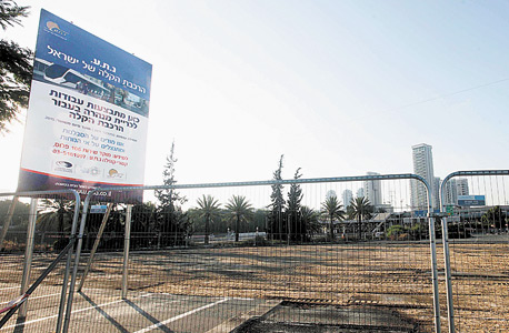 עבודות חפירה בפרויקט הרכבת הקלה בתל אביב עבודות חפירה בפרויקט הרכבת הקלה בתל אביב