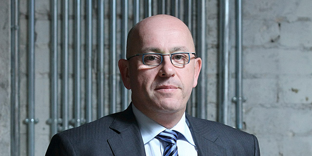 התחזקות הין היפני פגעה ברווח הנקי של דלק רכב ברבעון
