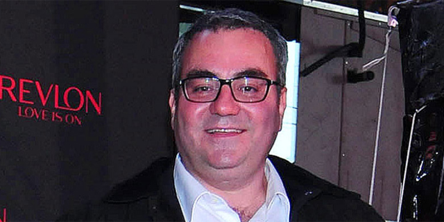 בכיר לשעבר ברבלון תובע את החברה בטענה לגילויי אנטישמיות