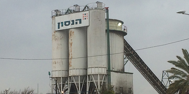 הנסון הפסידה בעליון: הדיון בהיטל היצף על יבוא מלט יתחיל מחר