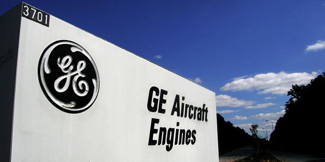 וול סטריט: GE צנחה ב-13%, תשואות האג&quot;ח צללו