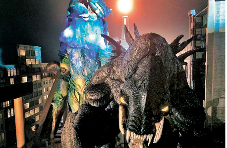 Kaiju Fury: סרט בסגנון גודזילה שצולם ב-360 מעלות ומציב את הצופה בתוך עיר המותקפת בידי שתי מפלצות ענק Kaiju Fury: סרט בסגנון גודזילה שצולם ב-360 מעלות ומציב את הצופה בתוך עיר המותקפת בידי שתי מפלצות ענק